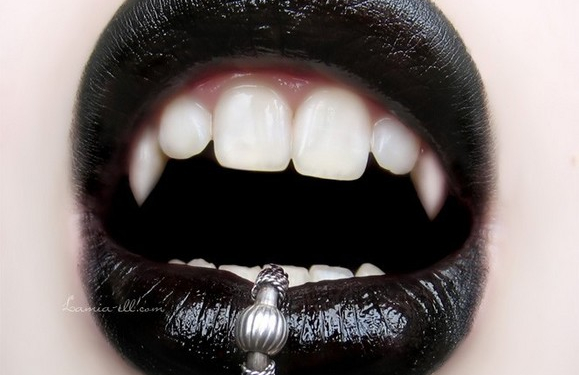 Чёрные губы вампира