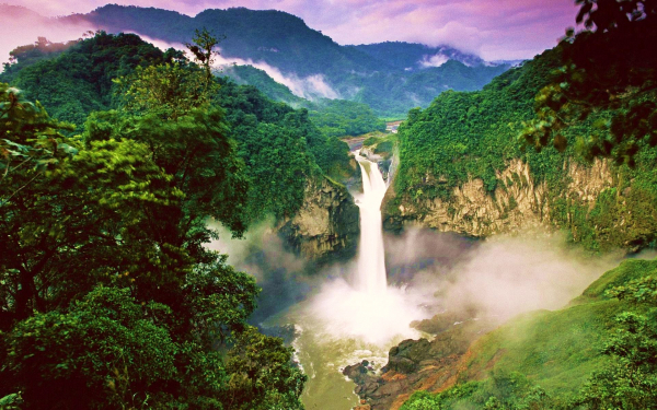 Водопад Сан-Рафаэль в Эквадоре