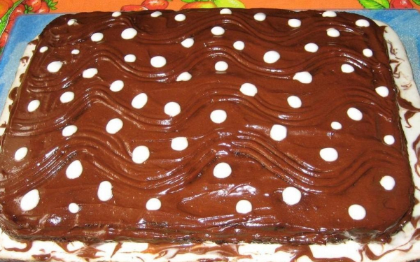 торт шоколадный