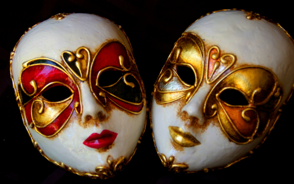 Маскарадные маски Венеции