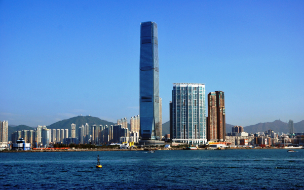 Международный коммерческий центр в Гонконге. Высота 484 метра
