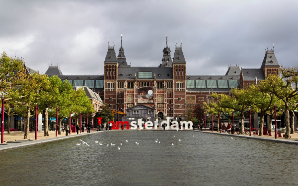 Художественный музей в Амстердаме