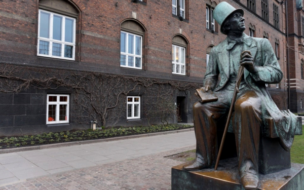 Памятник Андерсену в Копенгагене