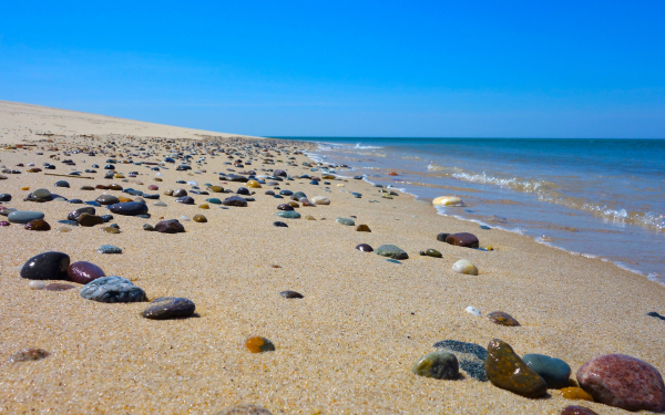 Песчано-галечный пляж
