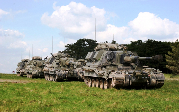 Самоходные артиллерийские установки AS-90, Великобритания
