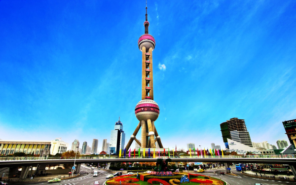 Башня Восточная жемчужина в Шанхае