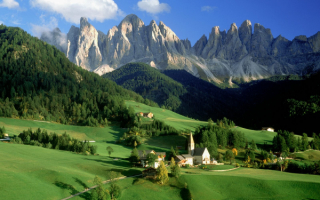 Домики альпийской деревни