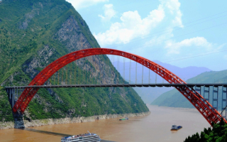 Мост через реку Янцзы. Китай.