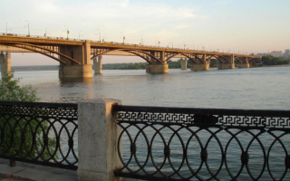 Октябрьский мост в Новосибирске.