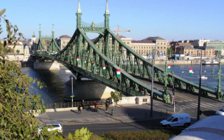 Мост Свобода в Будапеште.