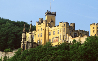Замок Штольценфельс, недалеко от Кобленца, Германия
