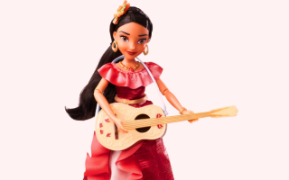 Кукла Елена с гитарой
