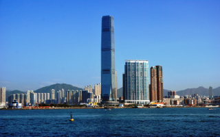 Международный коммерческий центр в Гонконге. Высота 484 метра