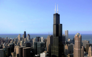 Небоскреб Уиллис-тауэр в Чикаго.  Высота 443 метра