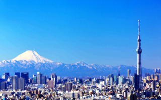 Самая высокая  телебашня в мире находится в Токио. Высота 634 метра