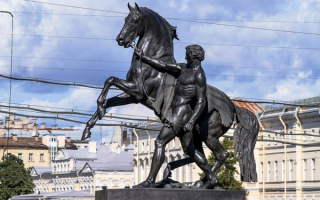 Скульптура Аничкова моста в Санкт-Петербурге