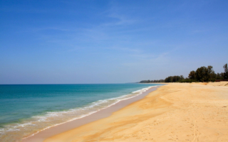 Пляж Май Као на острове Пхукет