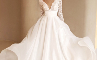 Свадебное платье с ажурным лифом и длинными кружевными рукавами