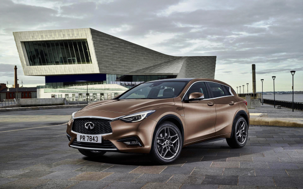 2016 Infiniti Q30