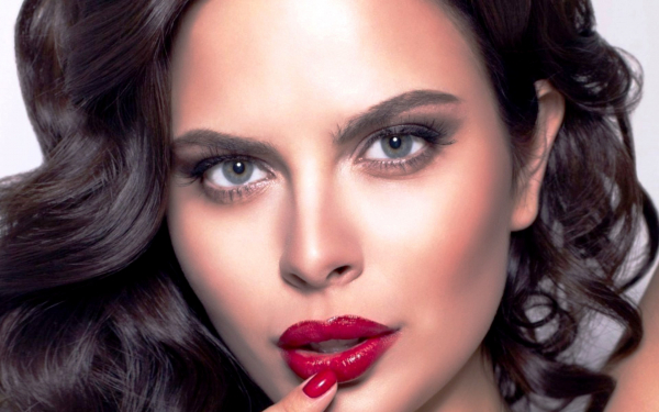 Серые глаза