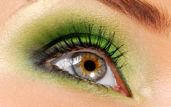 Глаз серо-карий