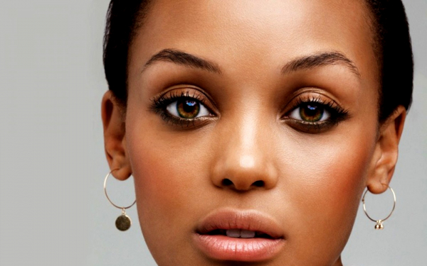 Глаза смуглянки