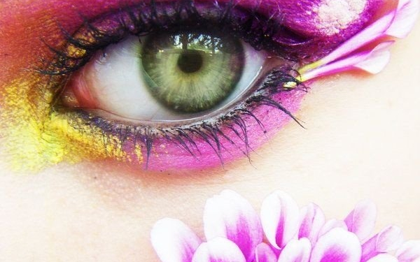 Красивый макияж глаз