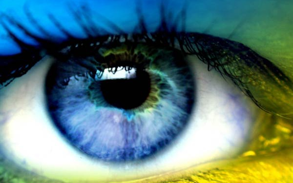 Двухцветный макияж глаз