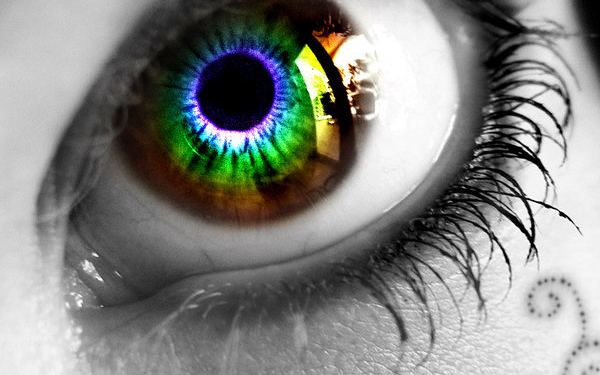 Разноцветный глаз