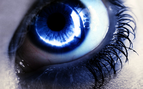 Синий глаз