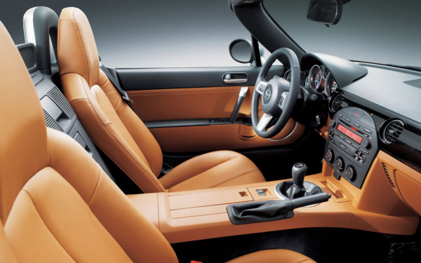 2019 Mazda MX-5 Miata interior