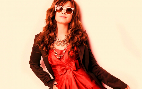 Гламурная Деми Ловато