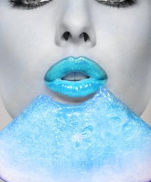 Синие губы