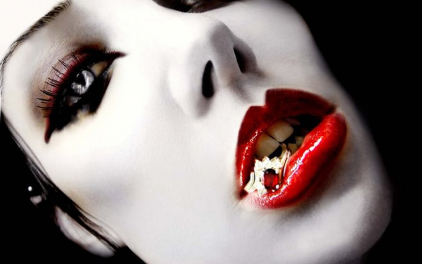 Готичные губы