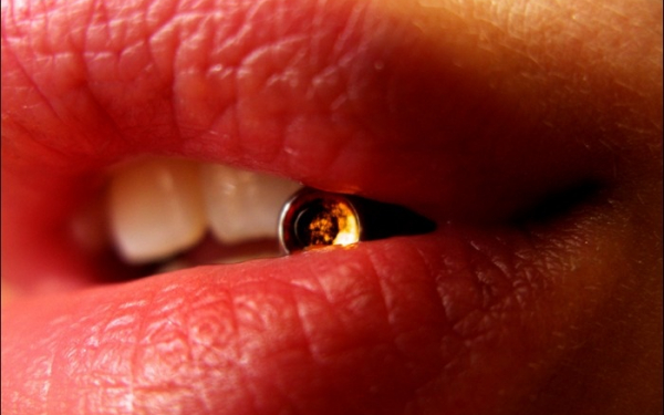 Пышные губы