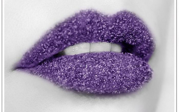 Странные губы