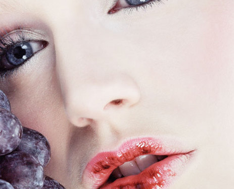 Губы в кровь