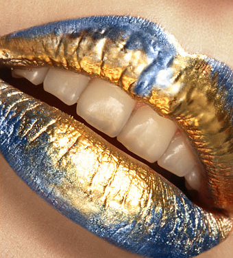 Сине-золотые губы