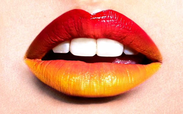 Разноцветные губы