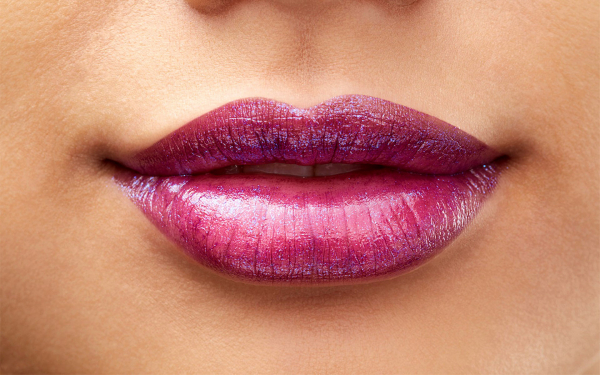 Губы девушки