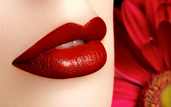 Картинка красные губы