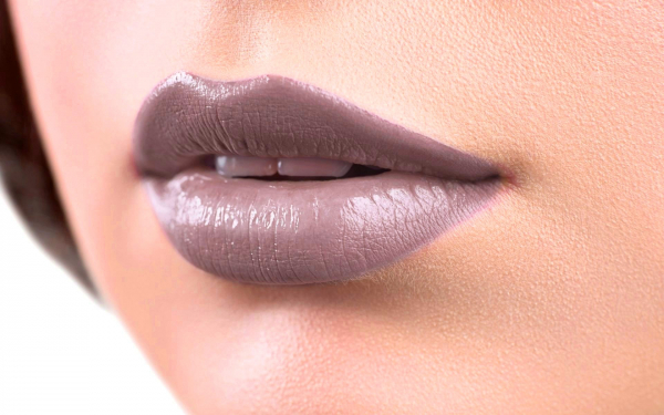 Красивые губы