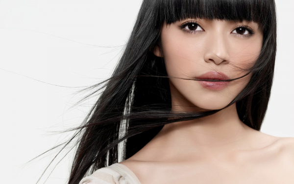 Красивая азиатка