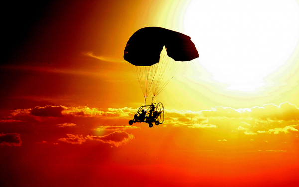 Параплан на закате