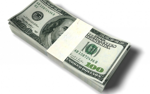 Пачка  долларов