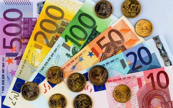 Евро купюры и монеты