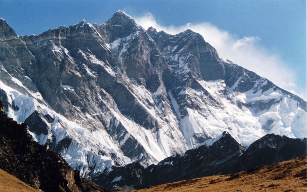 Лхоцзе - вершина в Гималаях. Высота над уровнем моря 8 516 м