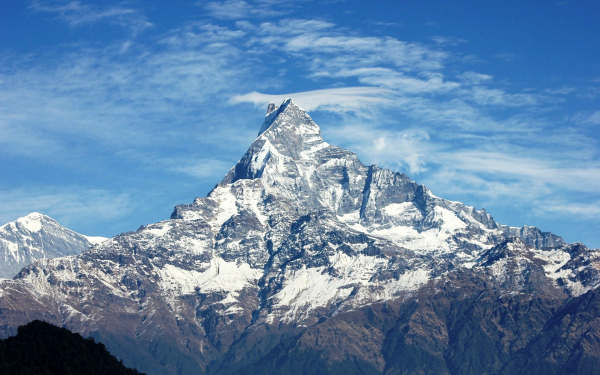 Гора Мачапучаре, Гималаи