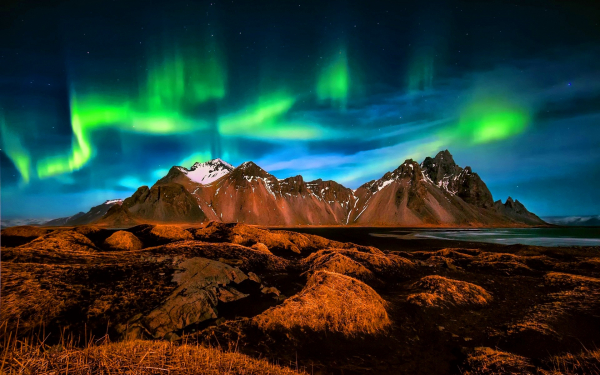 Сияние над горами