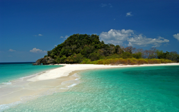 Остров в морском парке Тайланда